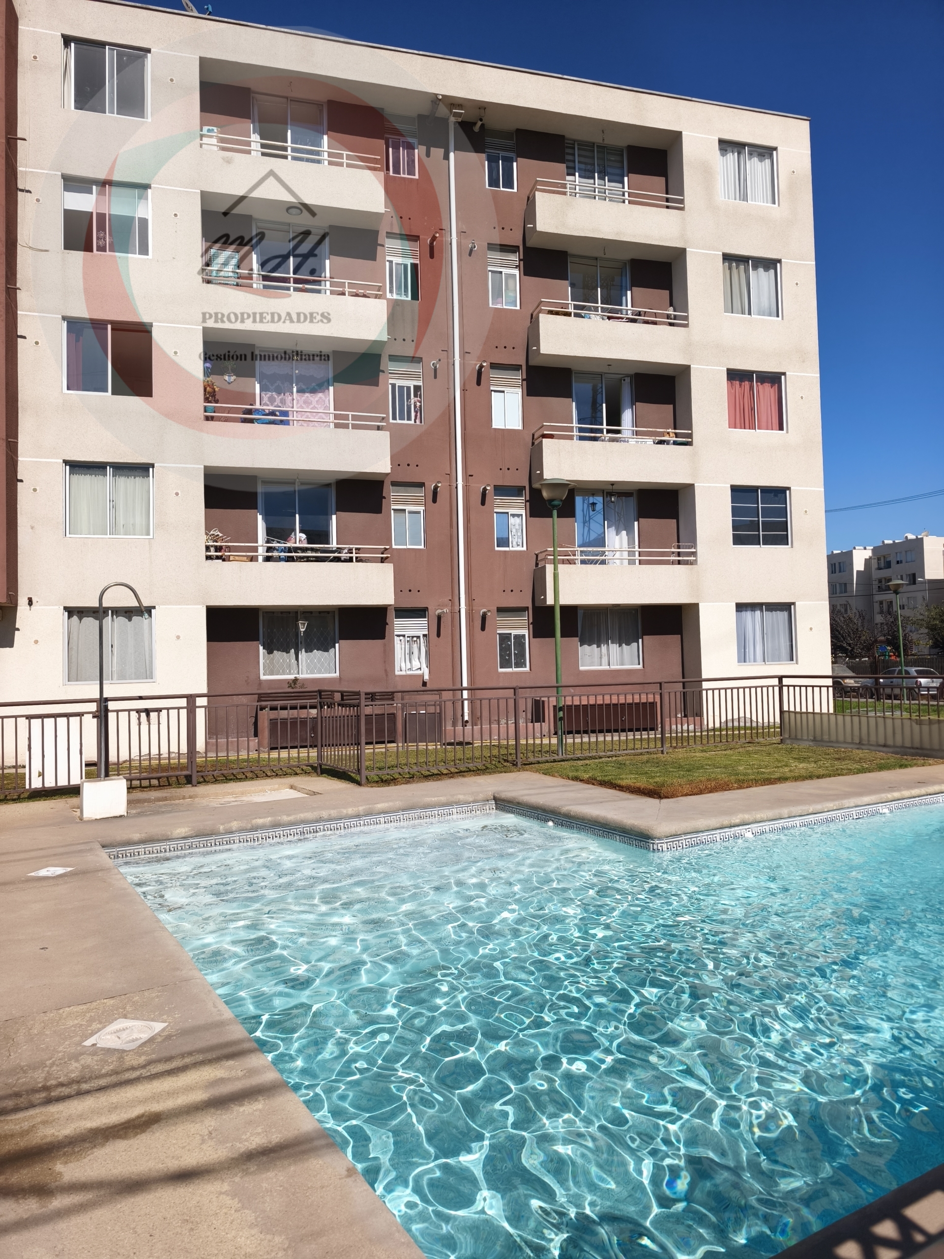 Departamento en el condominio Paseo San Carlos II