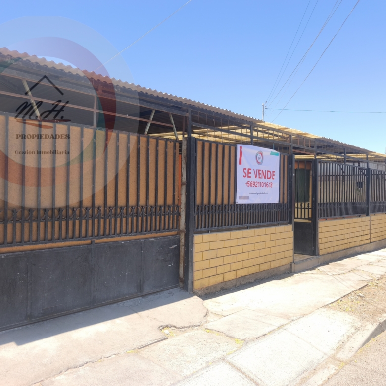 Casa a pasos del Mall y al costado del edificio corporativo